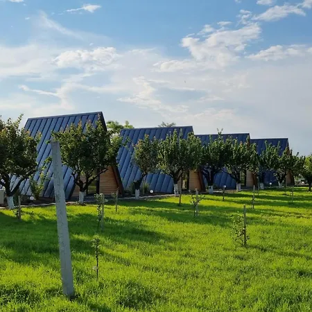 Alpehytte Perryland Urban Farm