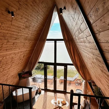 شاليه Perryland Urban Farm