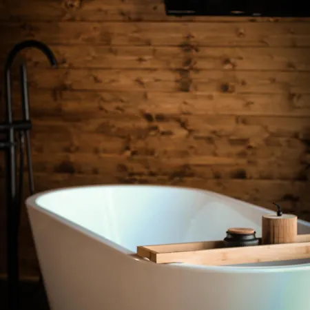 Perryland Urban Farm شاليه *